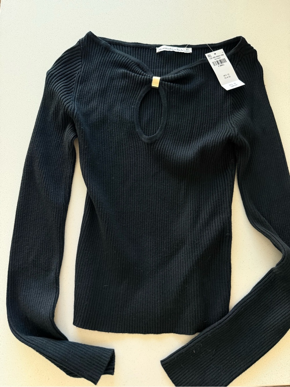 Abercrombie key hole sweater